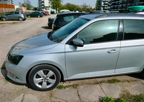 Skoda Fabia cena 49500 przebieg: 57137, rok produkcji 2018 z Warszawa małe 92